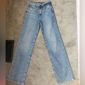 Silver Jeans size 24/ 33L straight leg high rise